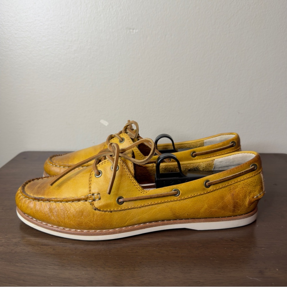 Frye Quincy Yellow Leather Boat Shoes Sz 8 Womens